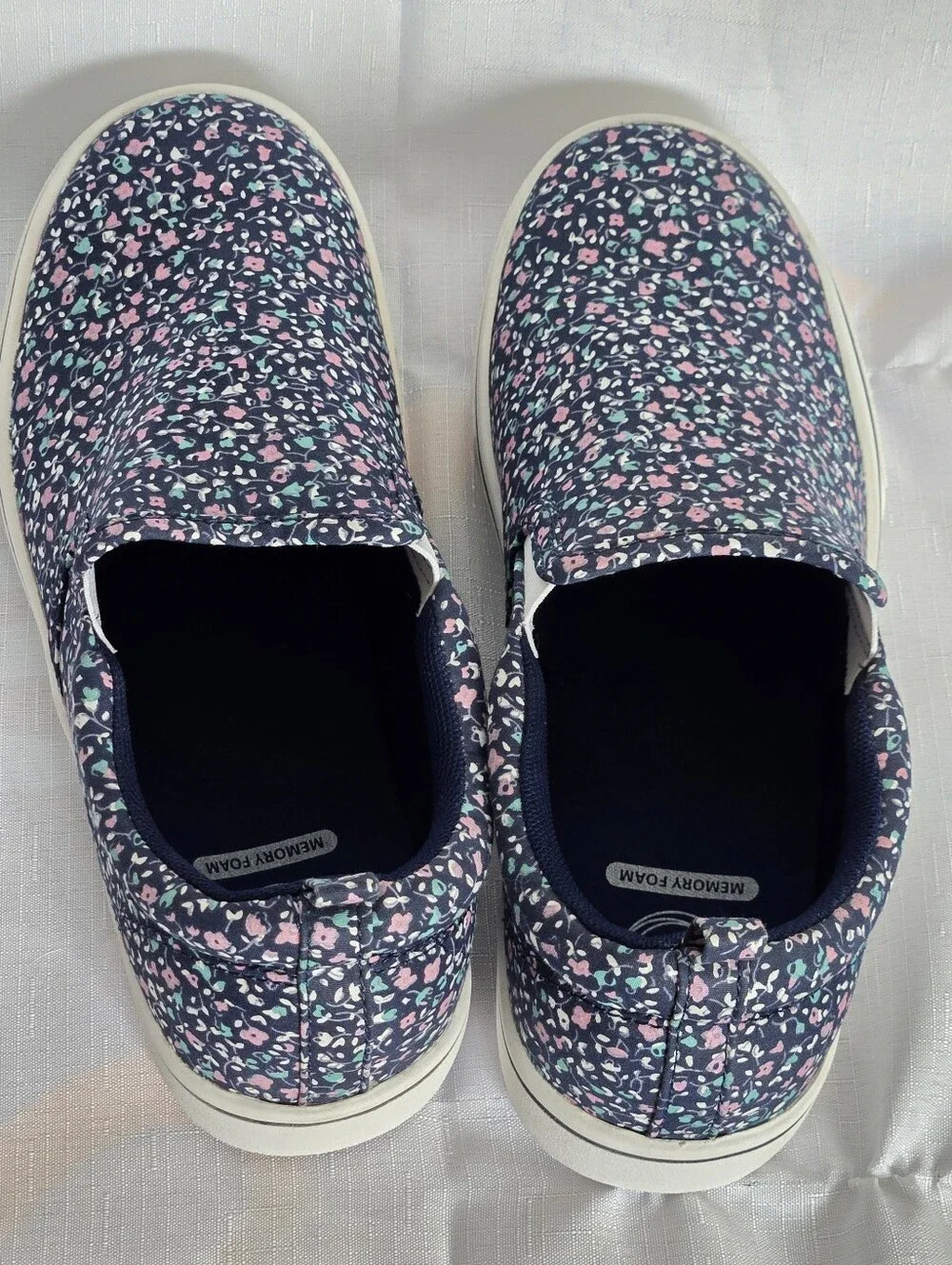 Wonder Nation Girls' 6 Navy Floral Slip-On Sneakers with Pink and Mint Accents